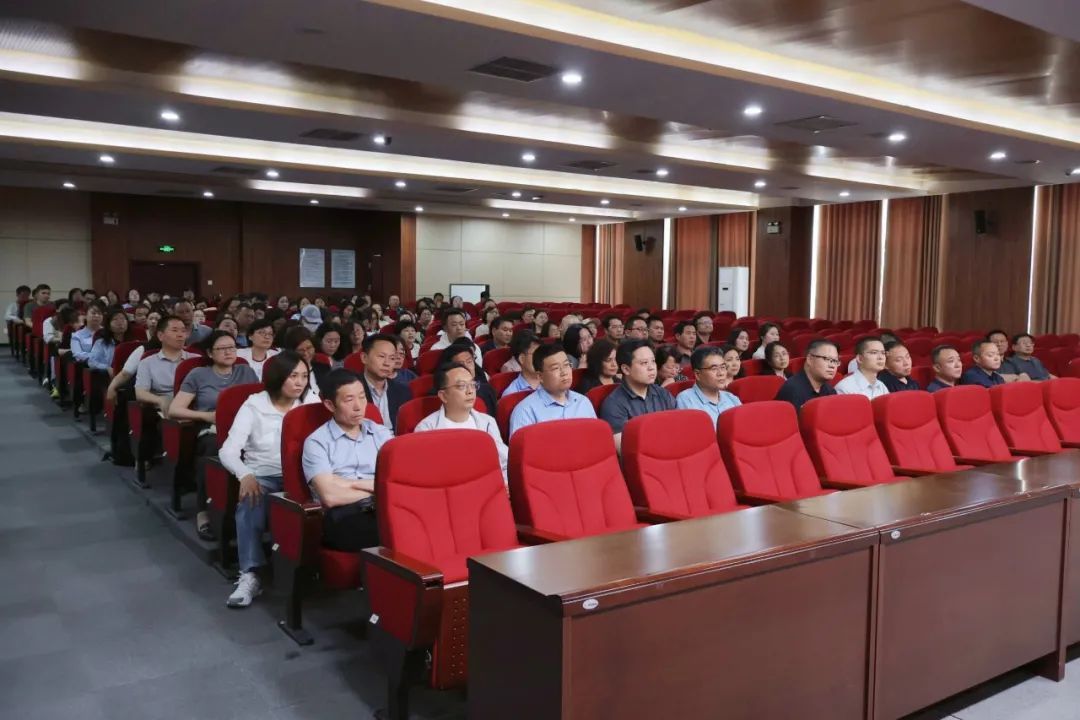 我校召开思想政治工作会议