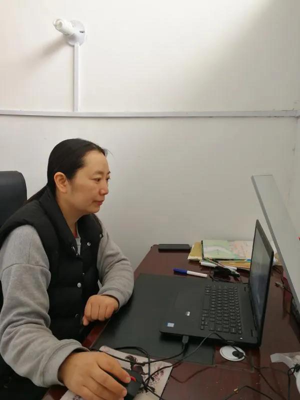 如其来,网课横空出世,秦娟老师任教的《地方旅游基础》是导游证考证课