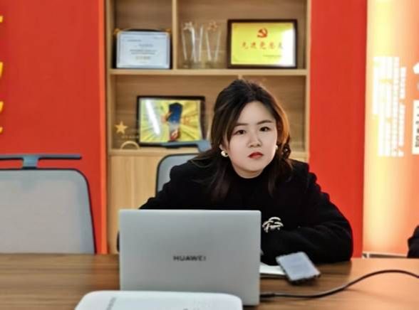 eb1baddc19046c1f7a9f8caa1c8bb9ff