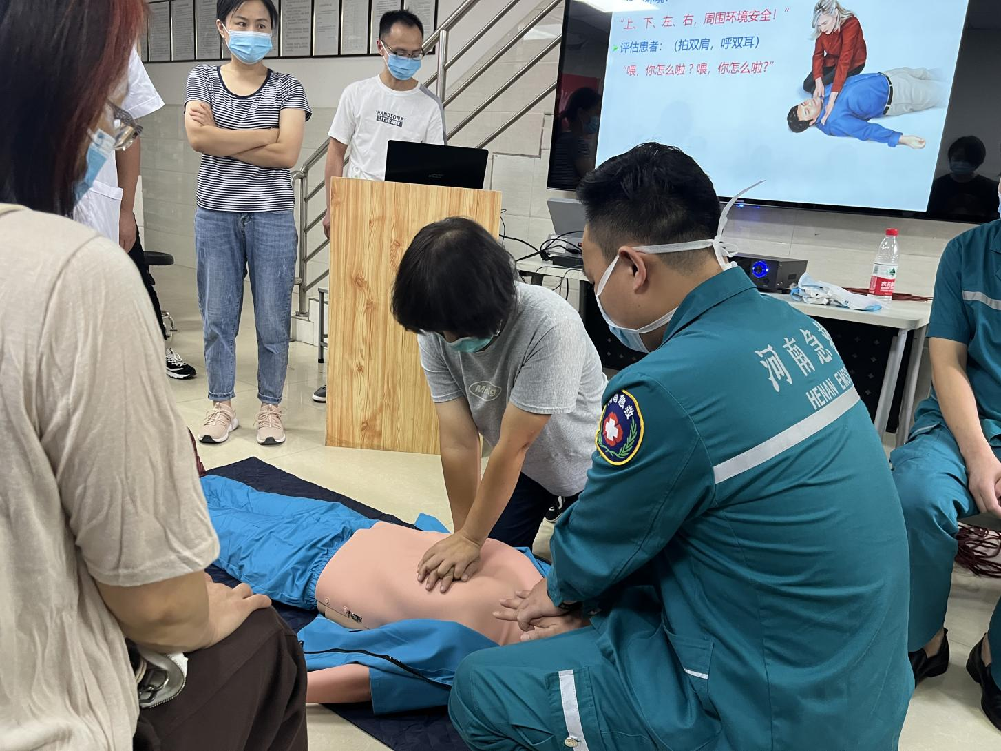 校医室医务人员参加郑东新区系列培训-郑州旅游职业学院