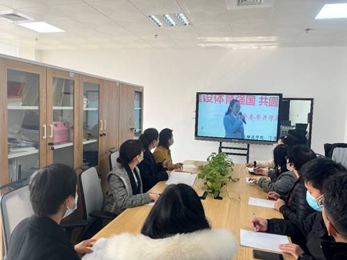 http://www.zztrc.edu.cn/__local/D/6E/C7/9F1E1D670E8B8FC74CA582A2A19_956729DE_6017DA.jpg
