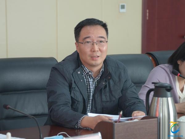 市人大常委会副主任宋书杰一行到我校进行专题调研